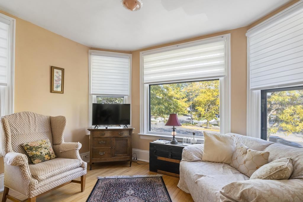 Charlevoix, Michigan 49720, United States, 8 Bedrooms Bedrooms, ,7 BathroomsBathrooms,Commercial,Active,190233