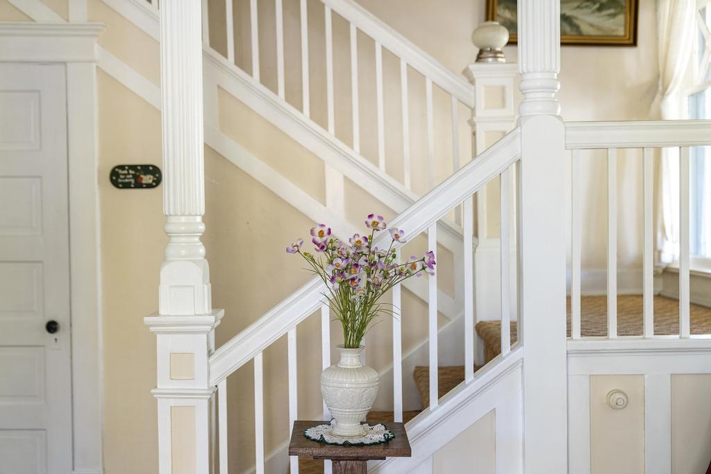 Charlevoix, Michigan 49720, United States, 8 Bedrooms Bedrooms, ,7 BathroomsBathrooms,Commercial,Active,190233