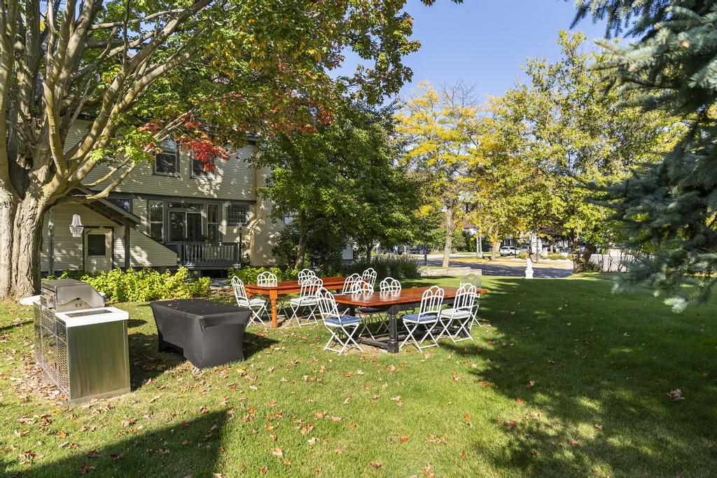 Charlevoix, Michigan 49720, United States, 8 Bedrooms Bedrooms, ,7 BathroomsBathrooms,Commercial,Active,190233