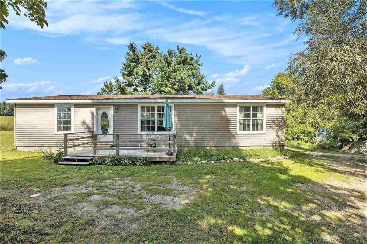 East Jordan, Michigan 49727, United States, 3 Bedrooms Bedrooms, ,2 BathroomsBathrooms,Residential,Active,201007