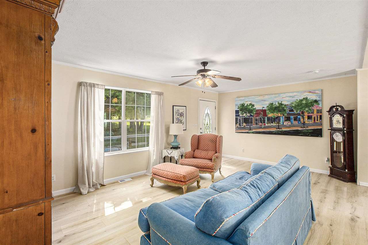 East Jordan, Michigan 49727, United States, 3 Bedrooms Bedrooms, ,2 BathroomsBathrooms,Residential,Active,201007