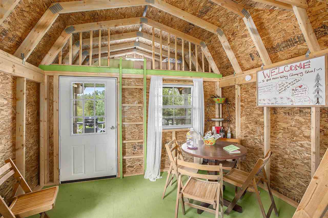 East Jordan, Michigan 49727, United States, 3 Bedrooms Bedrooms, ,2 BathroomsBathrooms,Residential,Active,201007