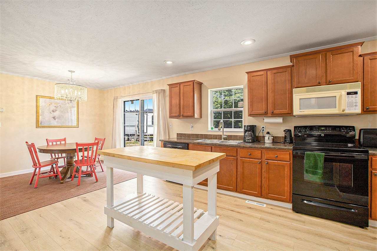 East Jordan, Michigan 49727, United States, 3 Bedrooms Bedrooms, ,2 BathroomsBathrooms,Residential,Active,201007