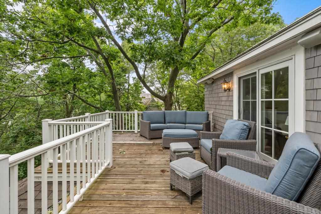 Charlevoix, Michigan 49720, United States, 4 Bedrooms Bedrooms, ,5 BathroomsBathrooms,Residential,Active,209911