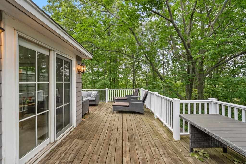 Charlevoix, Michigan 49720, United States, 4 Bedrooms Bedrooms, ,5 BathroomsBathrooms,Residential,Active,209911