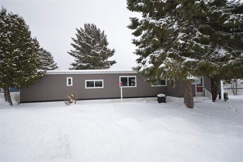 526 N Lake Street Boyne City MI 49712