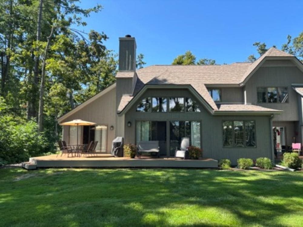 700 Fairways Drive
