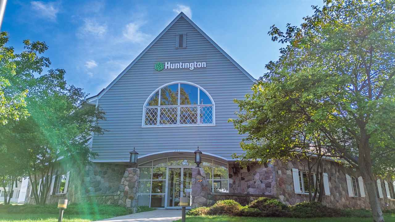 Charlevoix, Michigan 49720, United States, ,Commercial,Active,243493