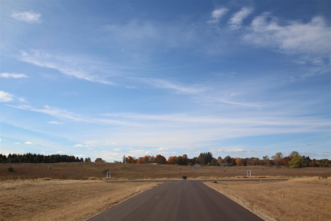 1960 Farm View Lane