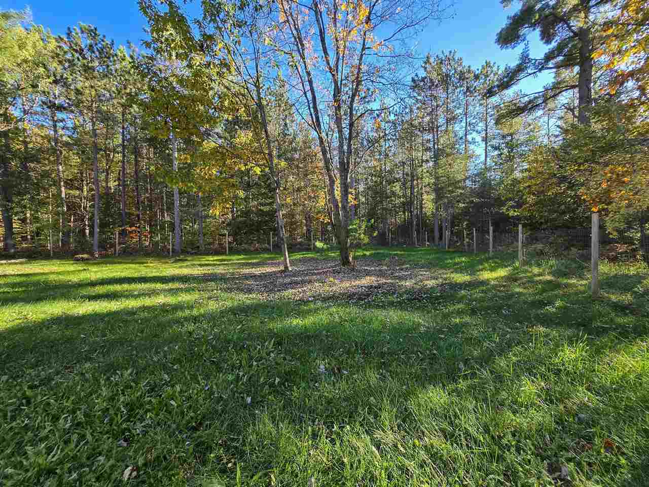 Pellston, Michigan 49769, United States, 4 Bedrooms Bedrooms, ,3 BathroomsBathrooms,Residential,Active,230745