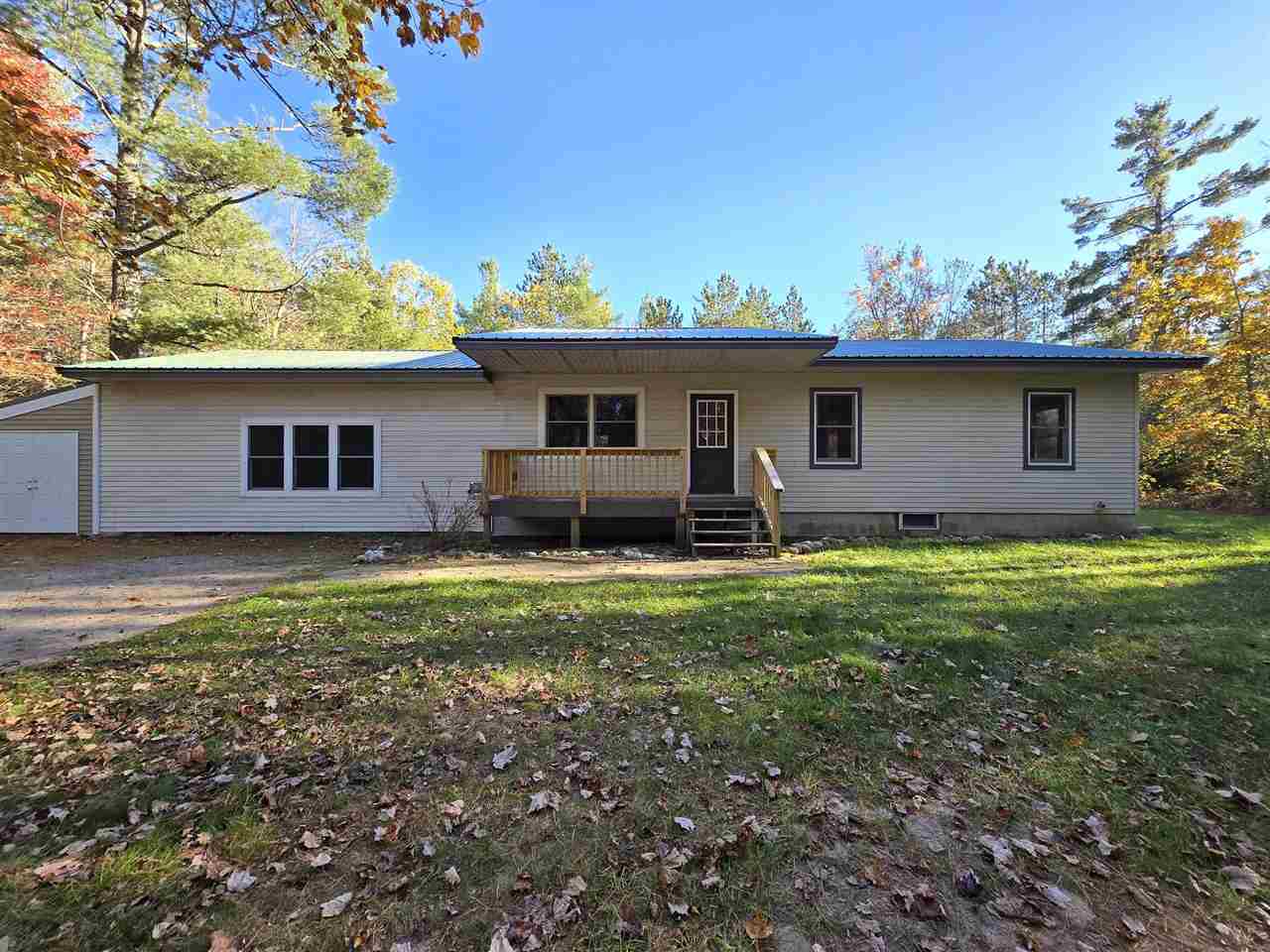 Pellston, Michigan 49769, United States, 4 Bedrooms Bedrooms, ,3 BathroomsBathrooms,Residential,Active,230745