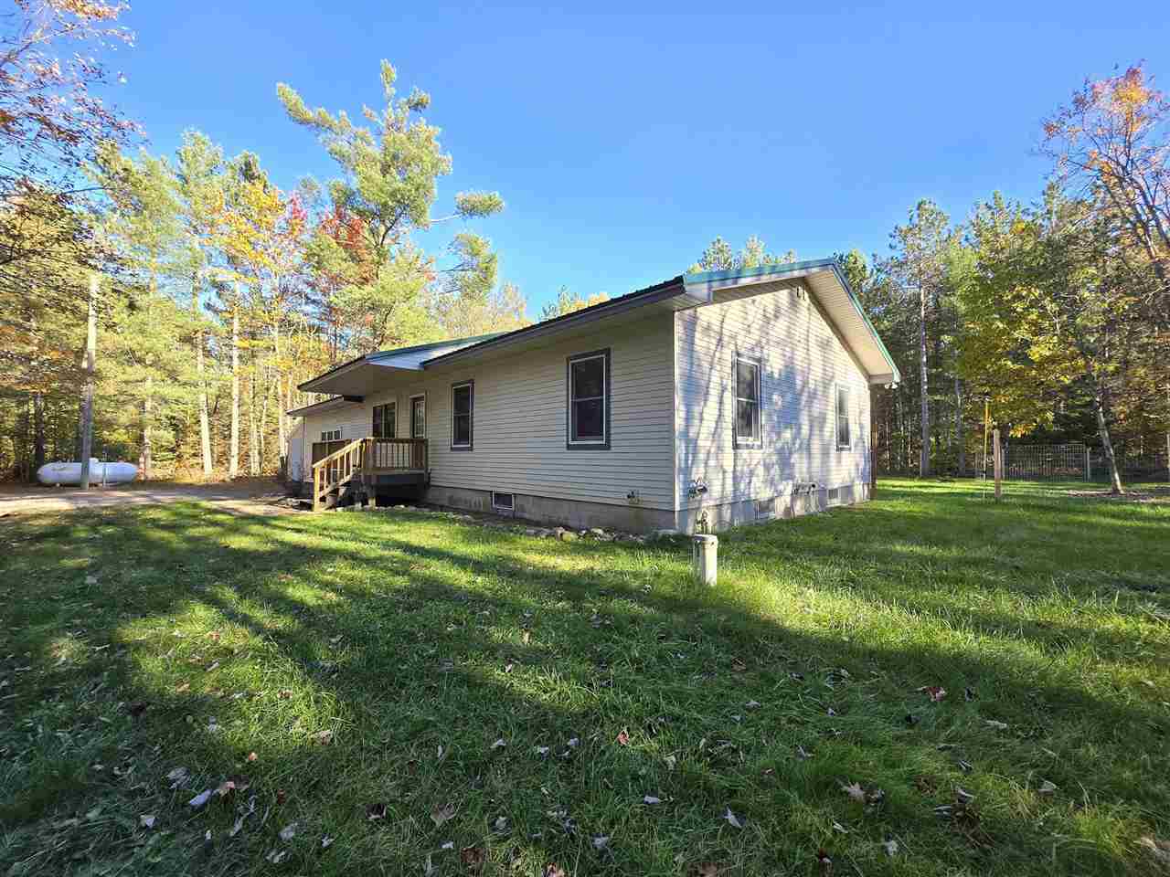 Pellston, Michigan 49769, United States, 4 Bedrooms Bedrooms, ,3 BathroomsBathrooms,Residential,Active,230745