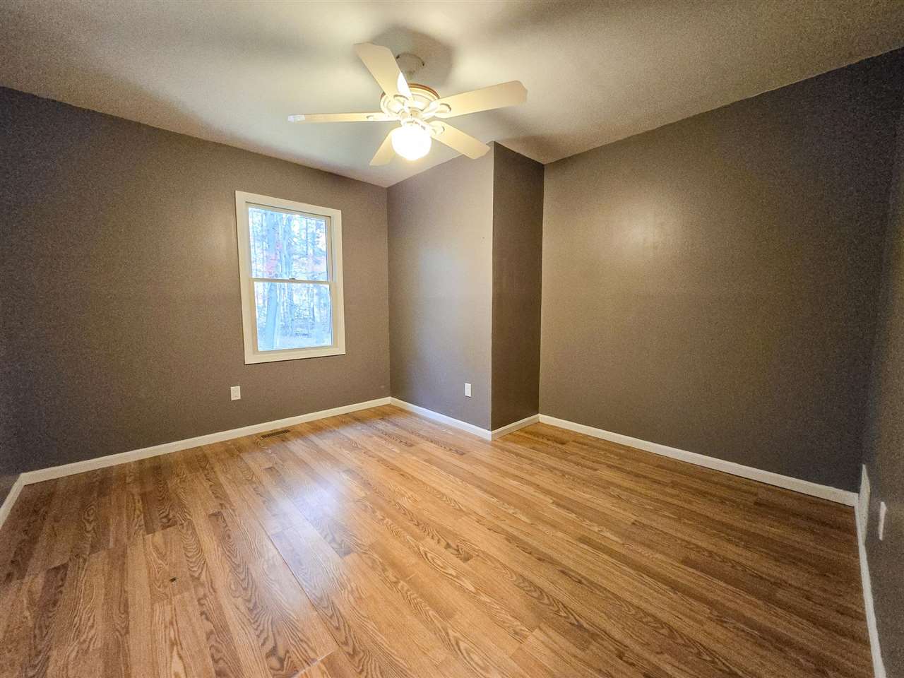 Pellston, Michigan 49769, United States, 4 Bedrooms Bedrooms, ,3 BathroomsBathrooms,Residential,Active,230745