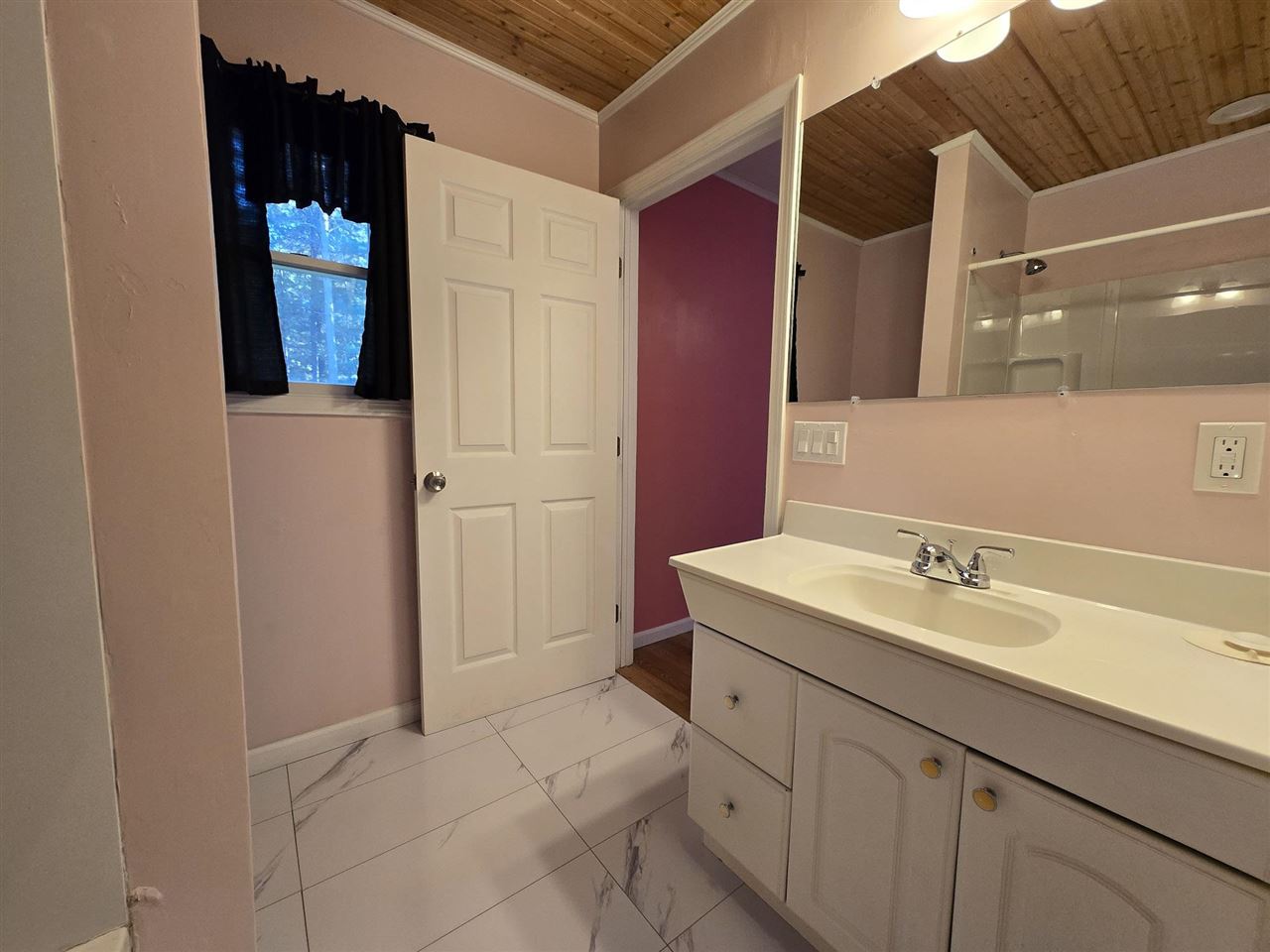 Pellston, Michigan 49769, United States, 4 Bedrooms Bedrooms, ,3 BathroomsBathrooms,Residential,Active,230745