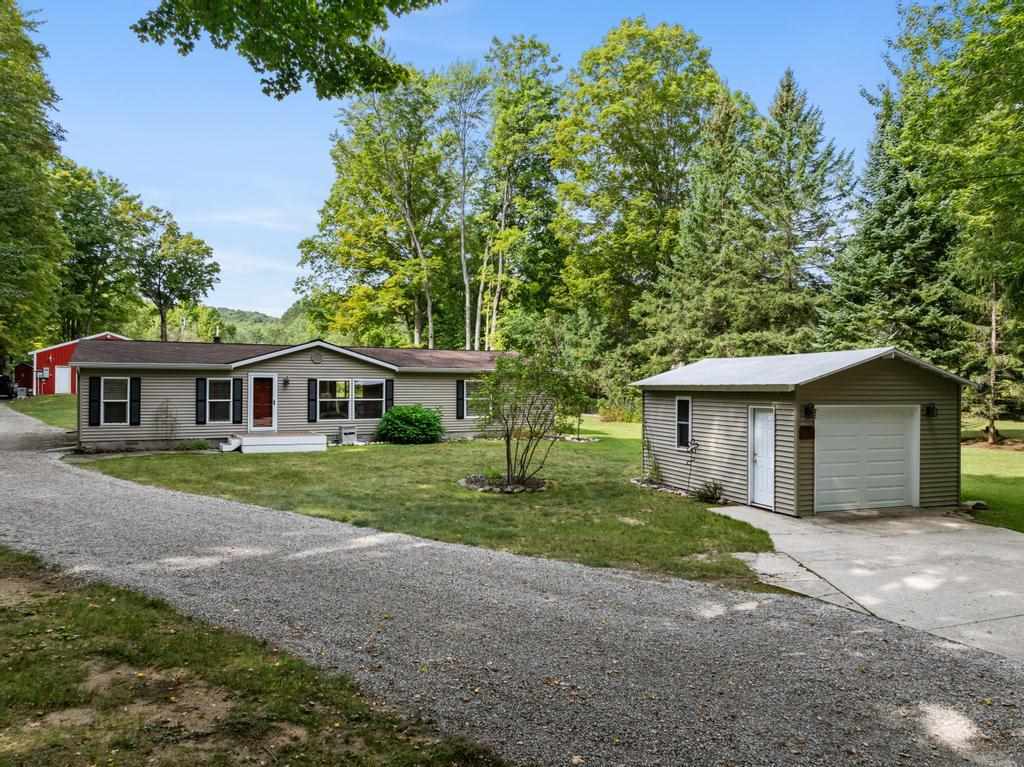 5297 Six Mile Lake Road