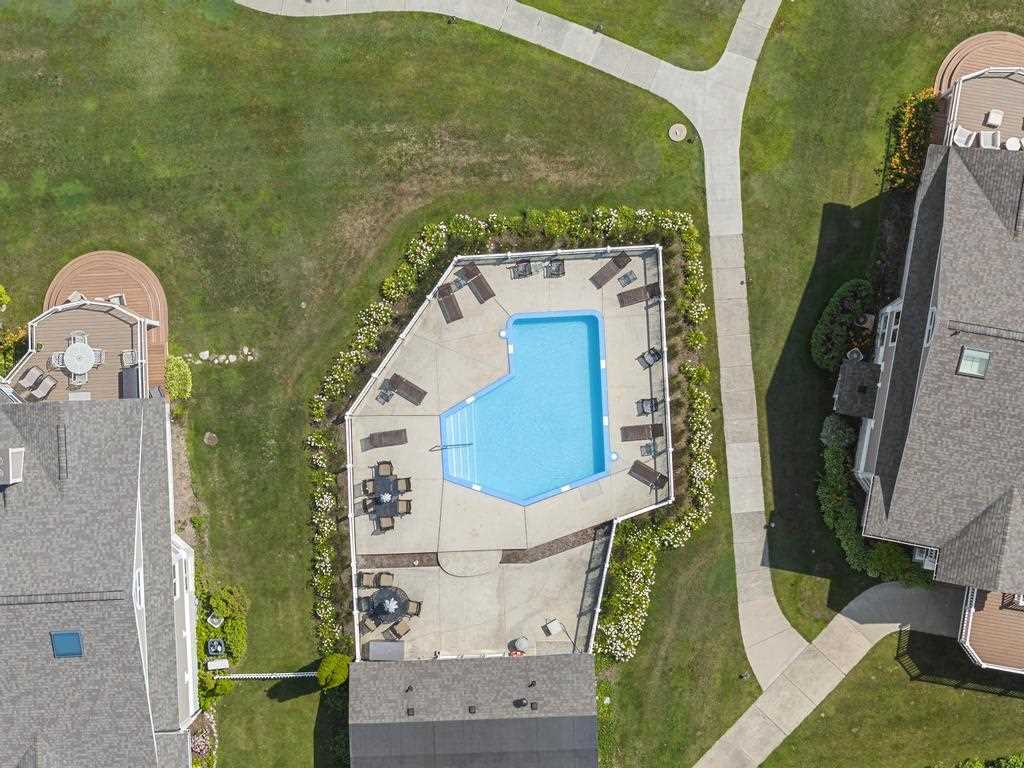 Charlevoix, Michigan 49720, United States, 3 Bedrooms Bedrooms, ,3 BathroomsBathrooms,Residential,Active,241131