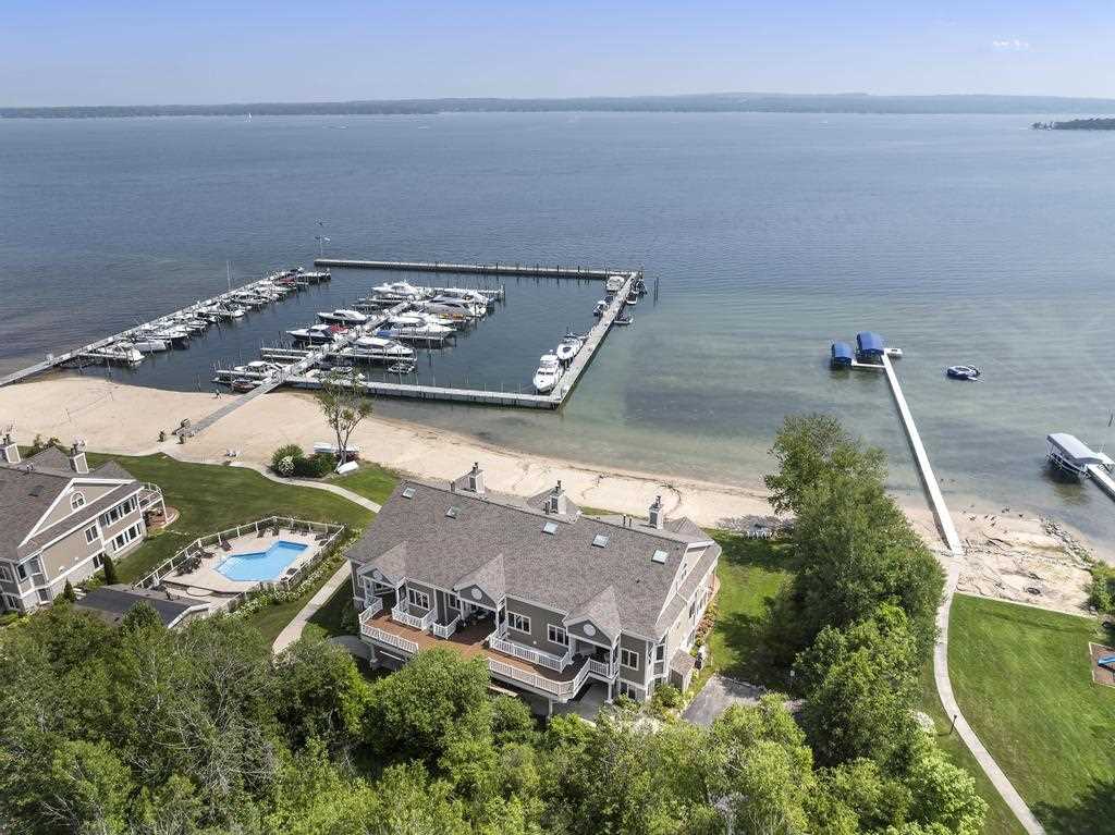 Charlevoix, Michigan 49720, United States, 3 Bedrooms Bedrooms, ,3 BathroomsBathrooms,Residential,Active,241131