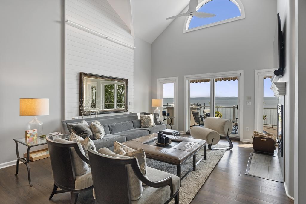 Charlevoix, Michigan 49720, United States, 3 Bedrooms Bedrooms, ,3 BathroomsBathrooms,Residential,Active,241131