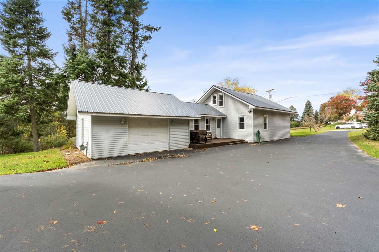 East Jordan, Michigan 49727, United States, 2 Bedrooms Bedrooms, ,1 BathroomBathrooms,Residential,Active,232049