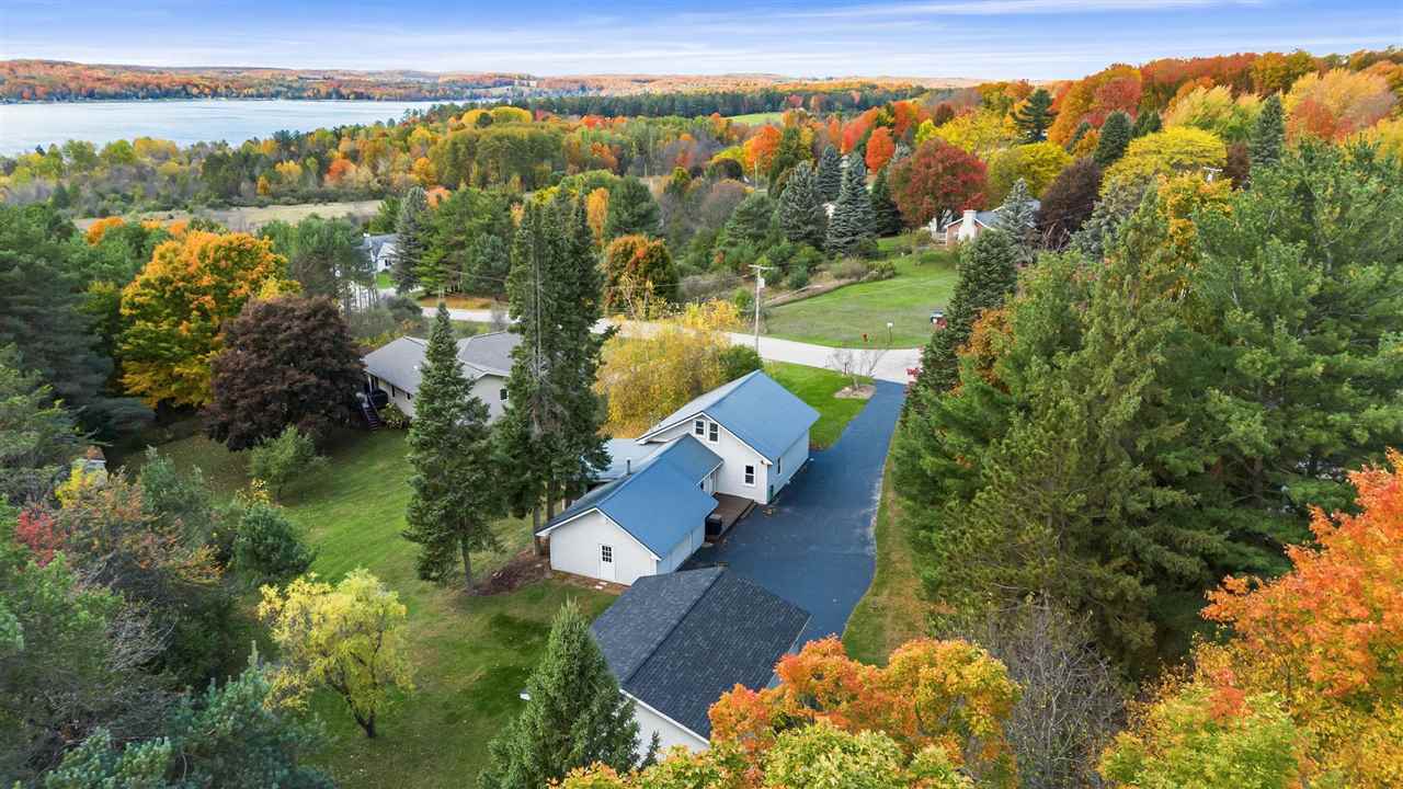 East Jordan, Michigan 49727, United States, 2 Bedrooms Bedrooms, ,1 BathroomBathrooms,Residential,Active,232049