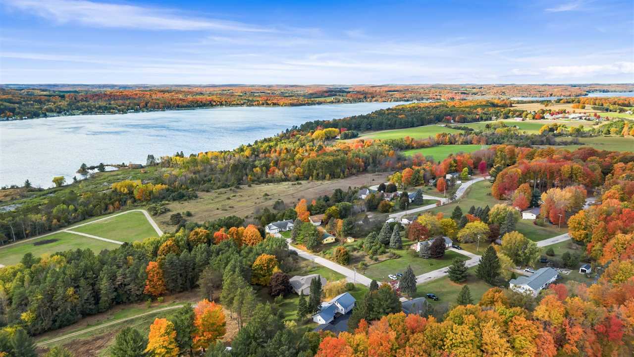 East Jordan, Michigan 49727, United States, 2 Bedrooms Bedrooms, ,1 BathroomBathrooms,Residential,Active,232049