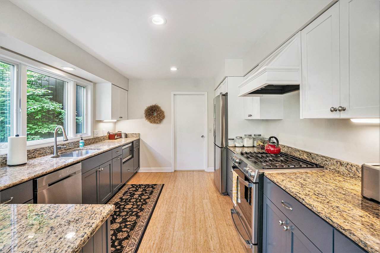 Harbor Springs, Michigan 49740, United States, 4 Bedrooms Bedrooms, ,3 BathroomsBathrooms,Residential,Active,136696