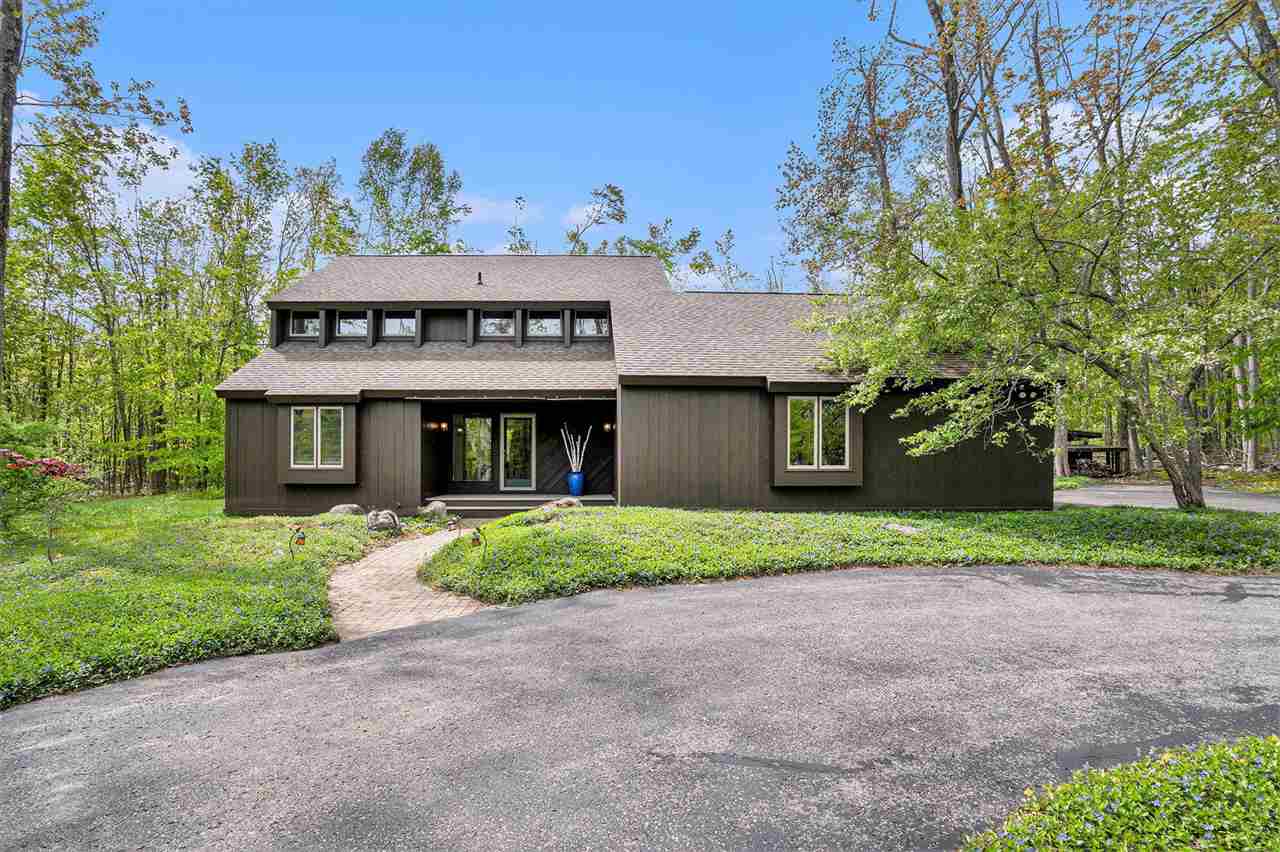 Harbor Springs, Michigan 49740, United States, 4 Bedrooms Bedrooms, ,3 BathroomsBathrooms,Residential,Active,136696