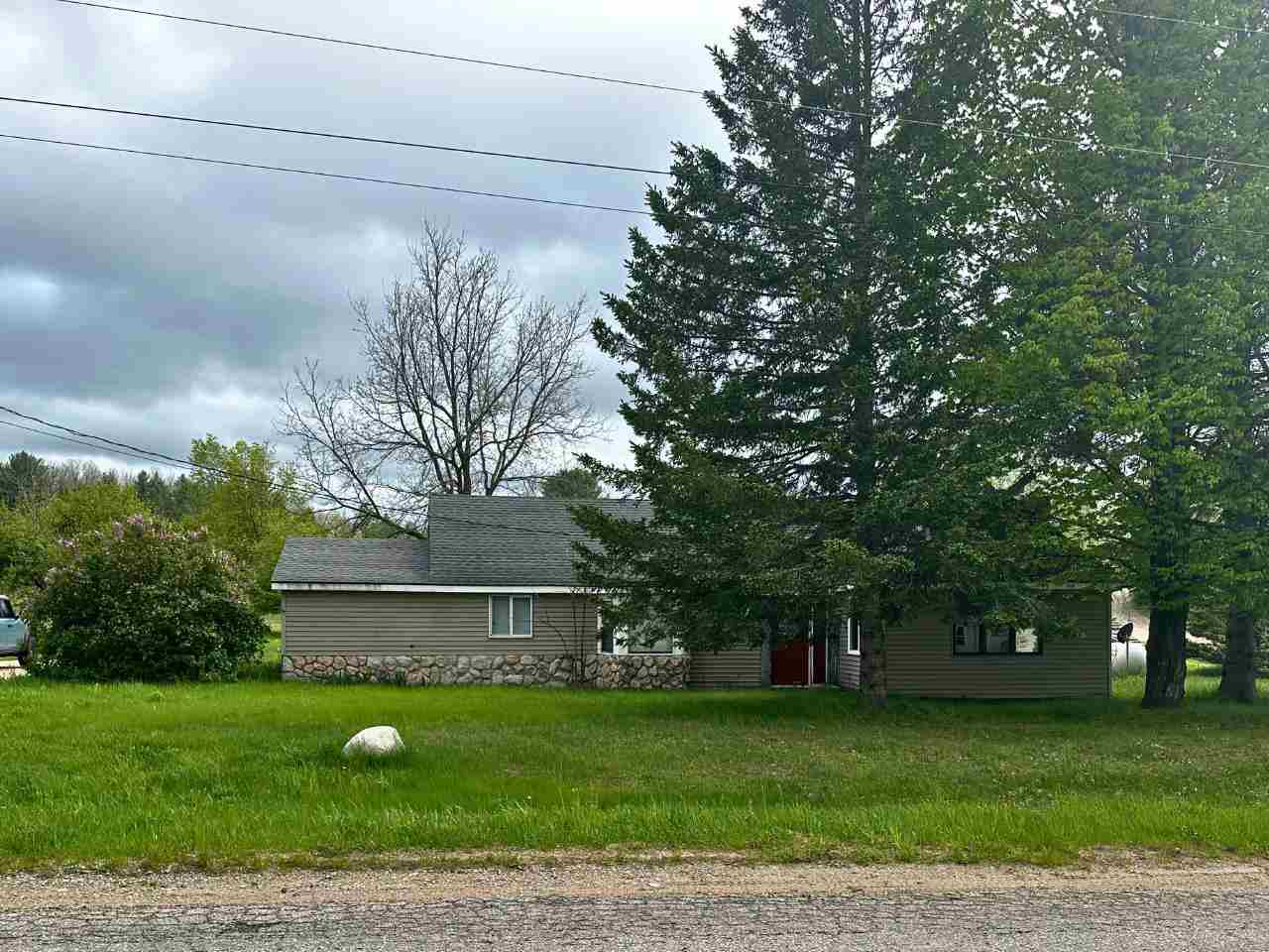 East Jordan, Michigan 49727, United States, 4 Bedrooms Bedrooms, ,3 BathroomsBathrooms,Residential,Active,137566