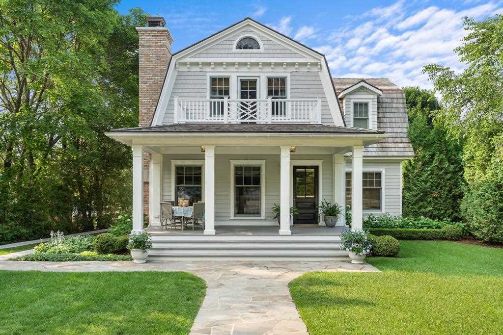 582 E Main Street