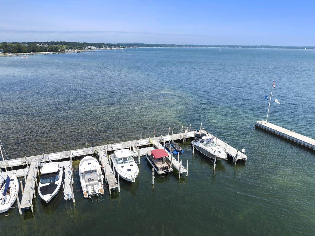 Charlevoix, Michigan 49720, United States, 3 Bedrooms Bedrooms, ,3 BathroomsBathrooms,Residential,Active,174676