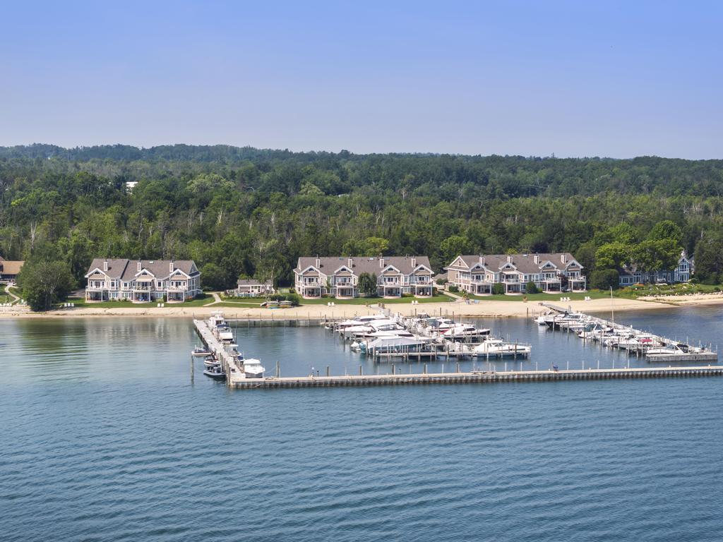 Charlevoix, Michigan 49720, United States, 3 Bedrooms Bedrooms, ,3 BathroomsBathrooms,Residential,Active,174676