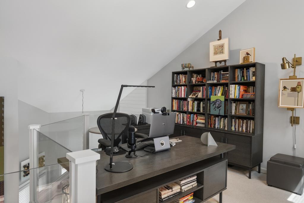 Charlevoix, Michigan 49720, United States, 3 Bedrooms Bedrooms, ,3 BathroomsBathrooms,Residential,Active,174676