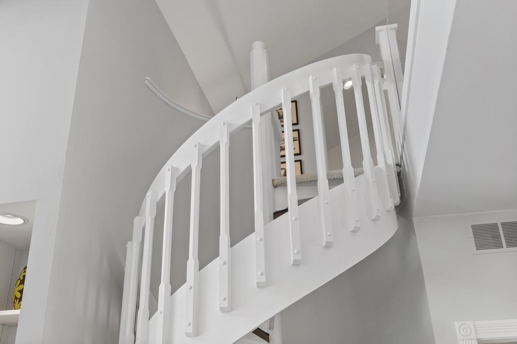 Charlevoix, Michigan 49720, United States, 3 Bedrooms Bedrooms, ,3 BathroomsBathrooms,Residential,Active,174676