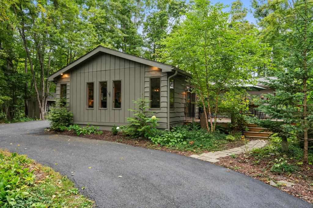 415 Winfield