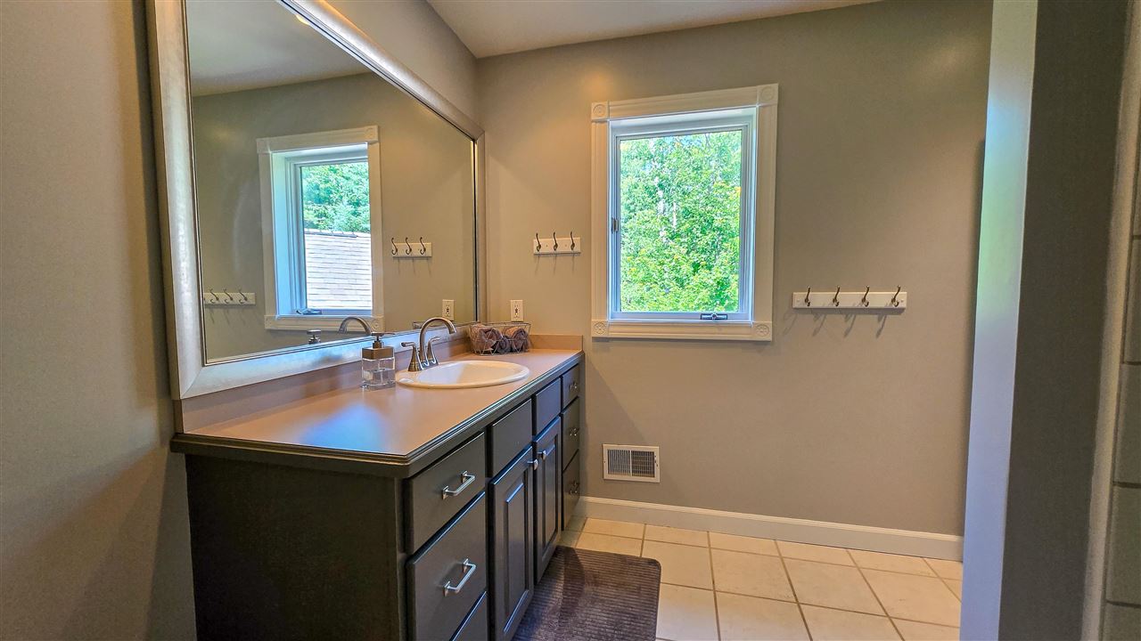 Charlevoix, Michigan 49720, United States, 4 Bedrooms Bedrooms, ,4 BathroomsBathrooms,Residential,Active,164302