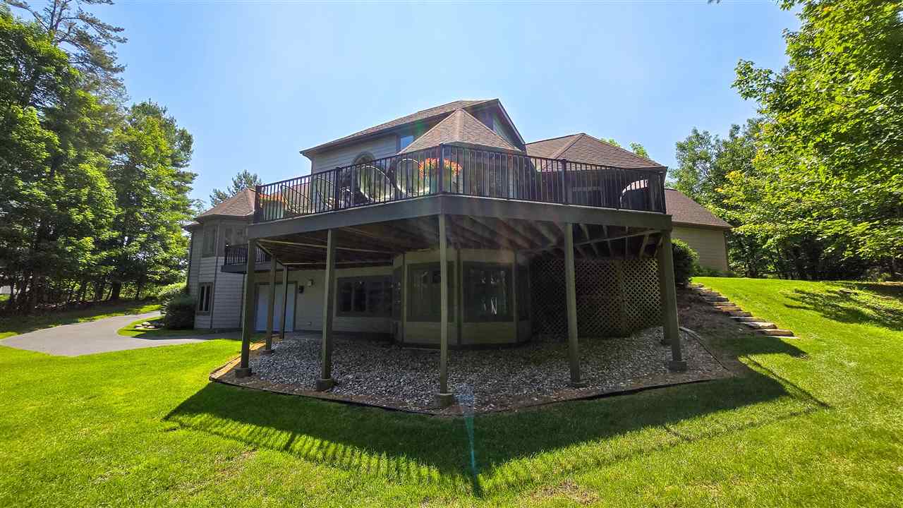 Charlevoix, Michigan 49720, United States, 4 Bedrooms Bedrooms, ,4 BathroomsBathrooms,Residential,Active,164302