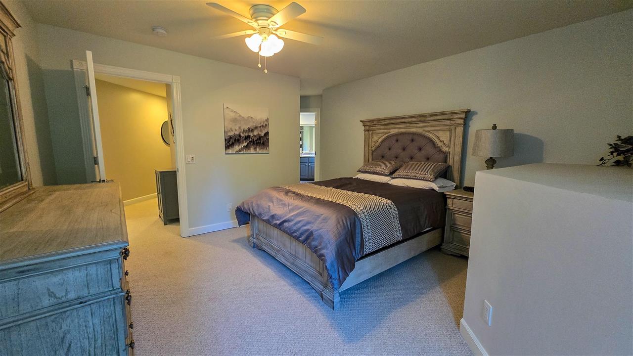 Charlevoix, Michigan 49720, United States, 4 Bedrooms Bedrooms, ,4 BathroomsBathrooms,Residential,Active,164302