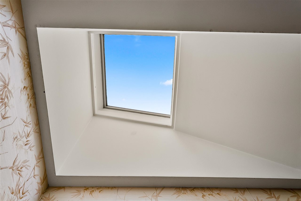 Rochester Hills, Michigan 48309, United States, 4 Bedrooms Bedrooms, ,3 BathroomsBathrooms,Residential,Active,94601