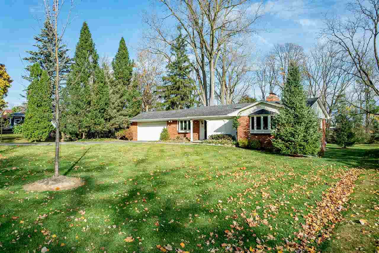 Rochester Hills, Michigan 48309, United States, 4 Bedrooms Bedrooms, ,3 BathroomsBathrooms,Residential,Active,94601