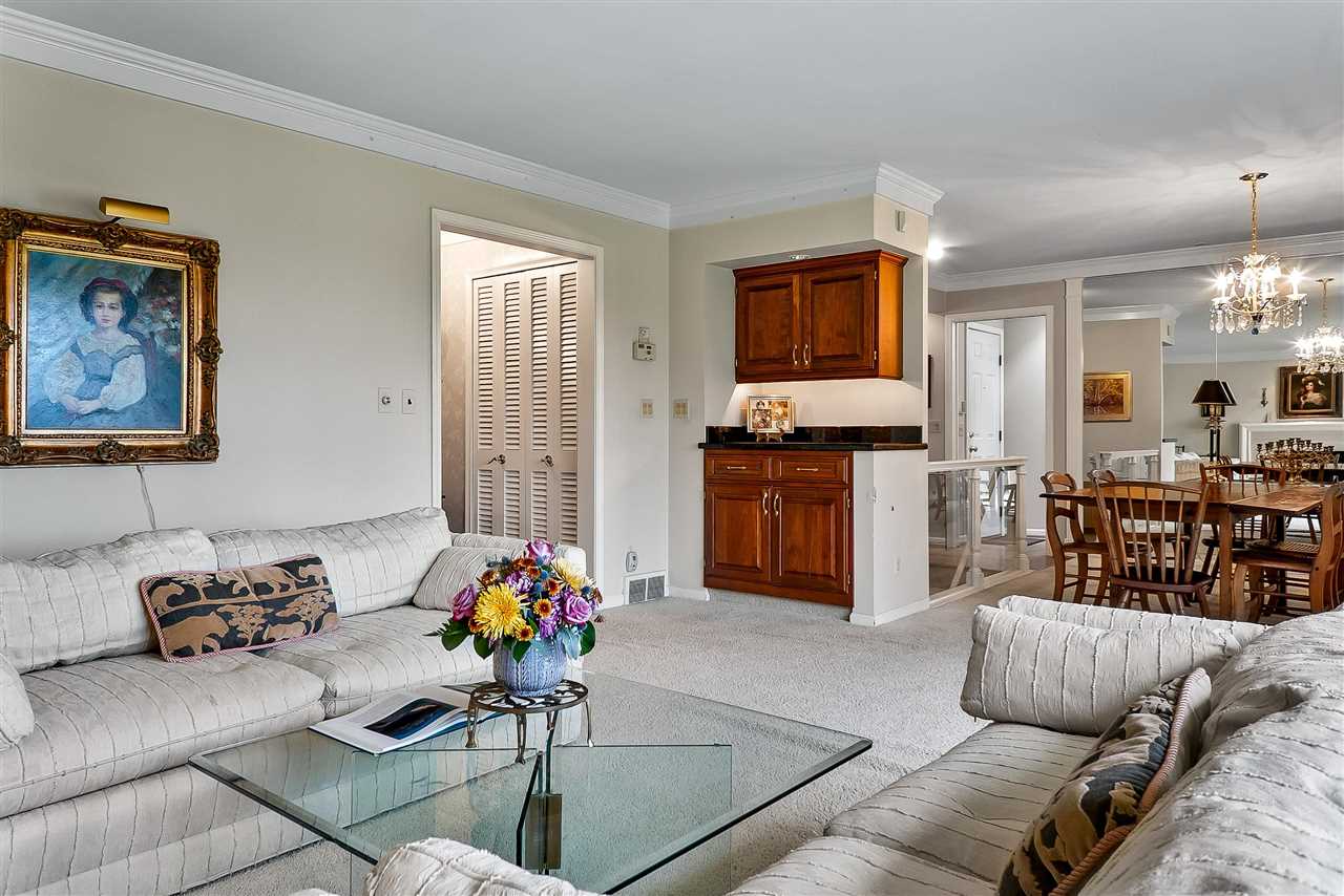 Rochester Hills, Michigan 48309, United States, 4 Bedrooms Bedrooms, ,3 BathroomsBathrooms,Residential,Active,94601