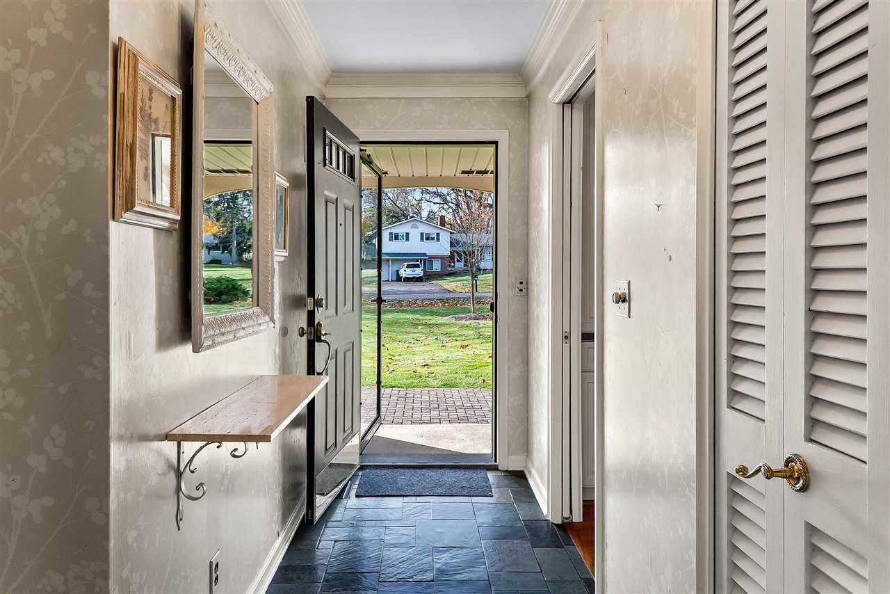 Rochester Hills, Michigan 48309, United States, 4 Bedrooms Bedrooms, ,3 BathroomsBathrooms,Residential,Active,94601