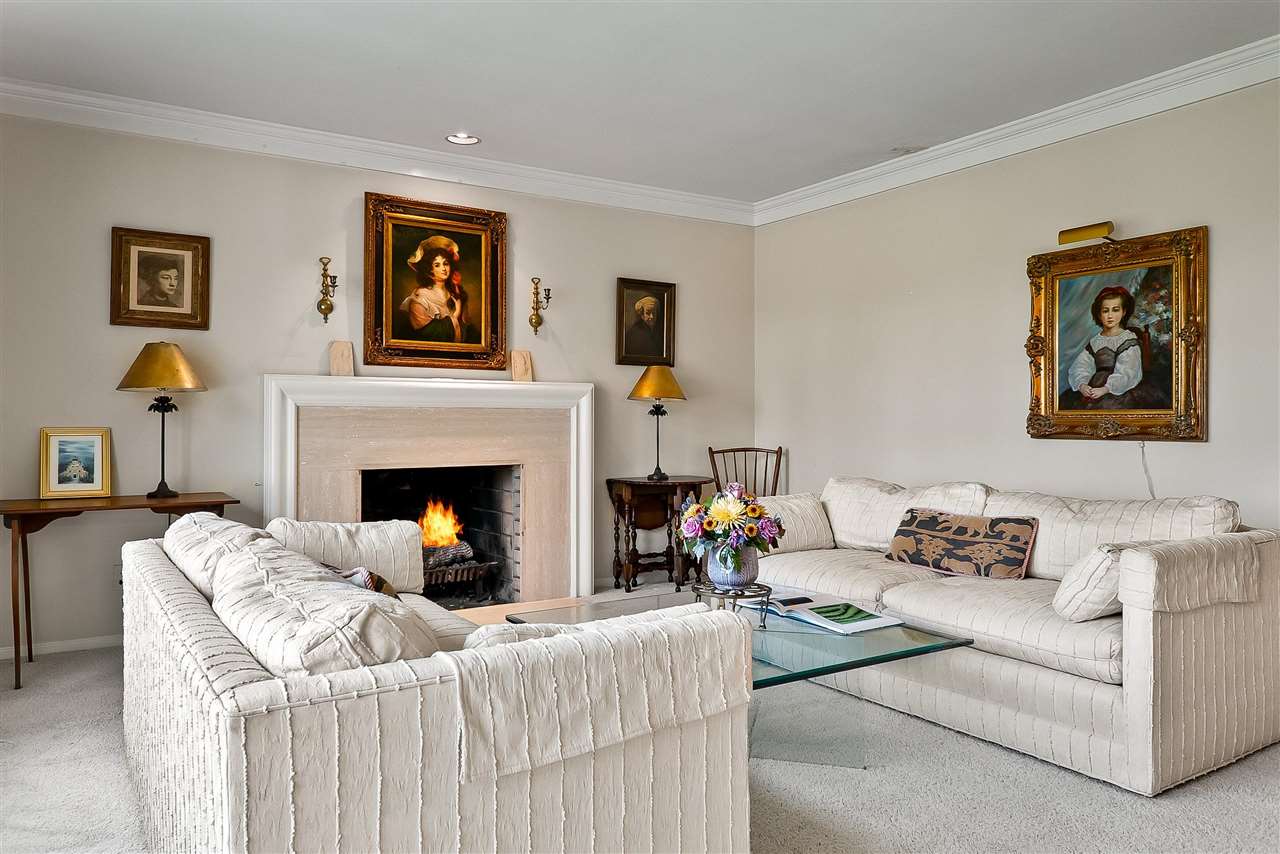 Rochester Hills, Michigan 48309, United States, 4 Bedrooms Bedrooms, ,3 BathroomsBathrooms,Residential,Active,94601