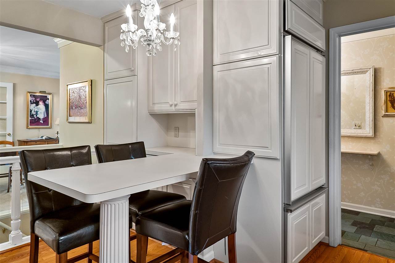 Rochester Hills, Michigan 48309, United States, 4 Bedrooms Bedrooms, ,3 BathroomsBathrooms,Residential,Active,94601