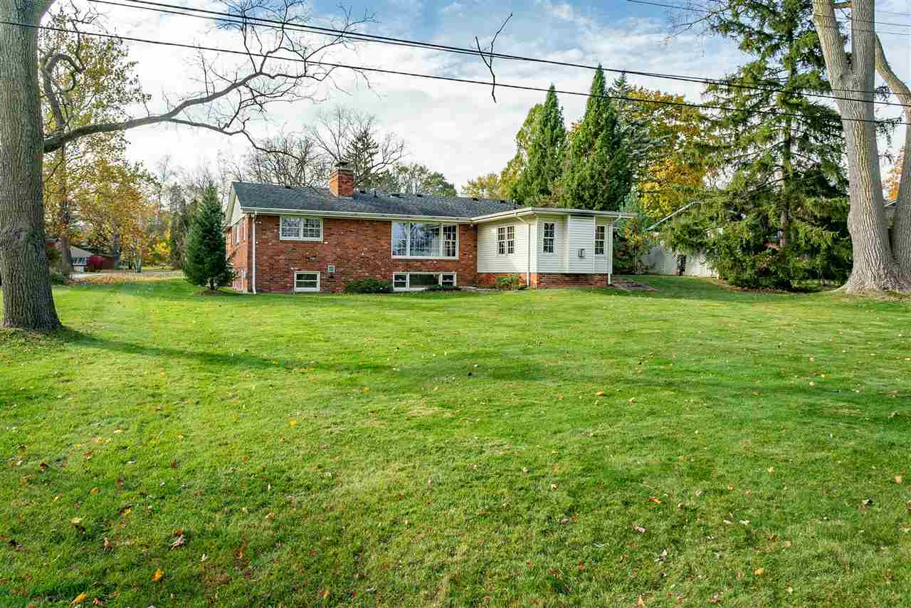 Rochester Hills, Michigan 48309, United States, 4 Bedrooms Bedrooms, ,3 BathroomsBathrooms,Residential,Active,94601