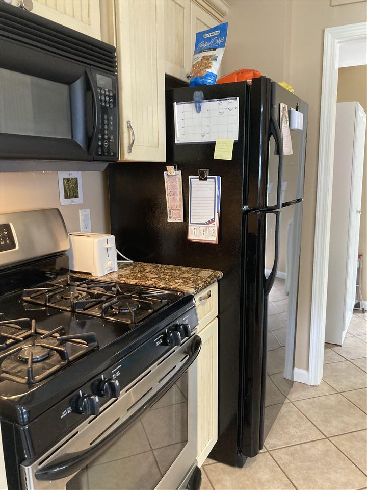 Charlevoix, Michigan 49720, United States, 2 Bedrooms Bedrooms, ,1 BathroomBathrooms,Residential,Active,55735