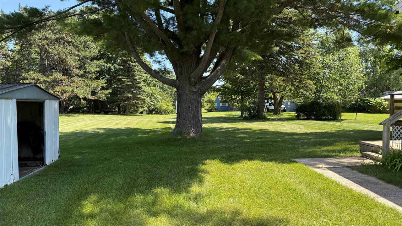 Charlevoix, Michigan 49720, United States, 4 Bedrooms Bedrooms, ,1 BathroomBathrooms,Residential,Active,176924