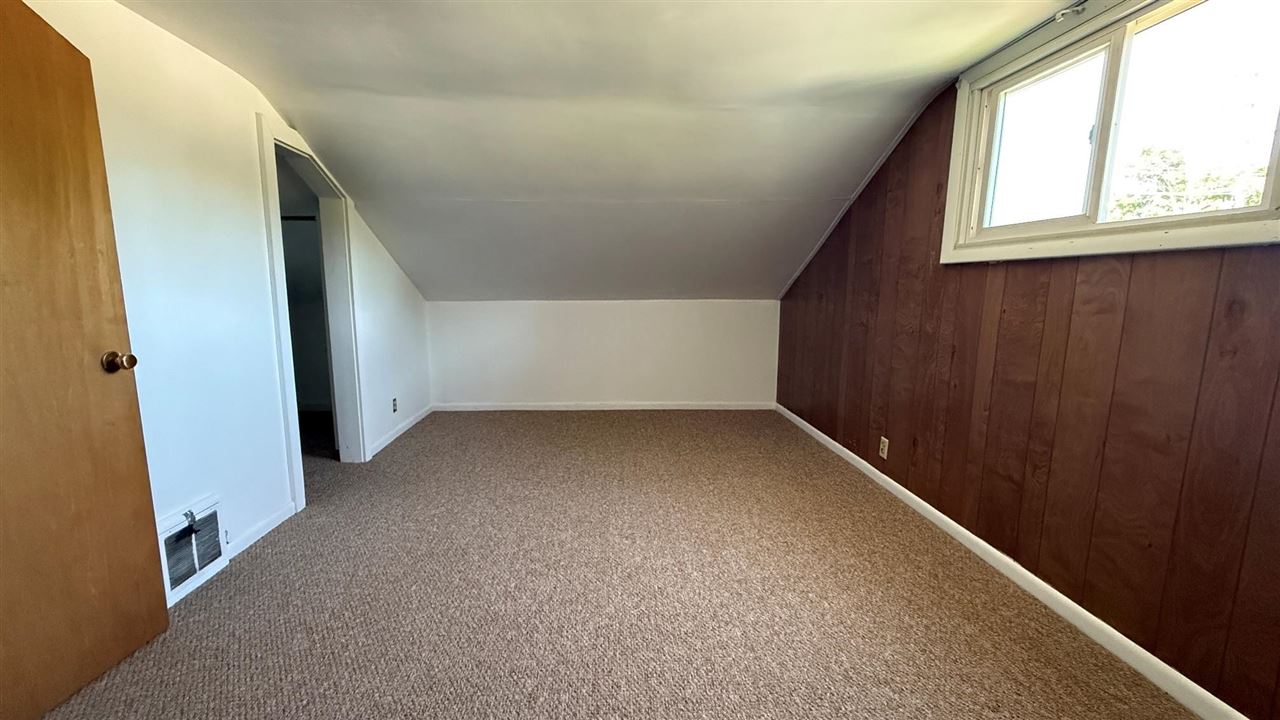 Charlevoix, Michigan 49720, United States, 4 Bedrooms Bedrooms, ,1 BathroomBathrooms,Residential,Active,176924