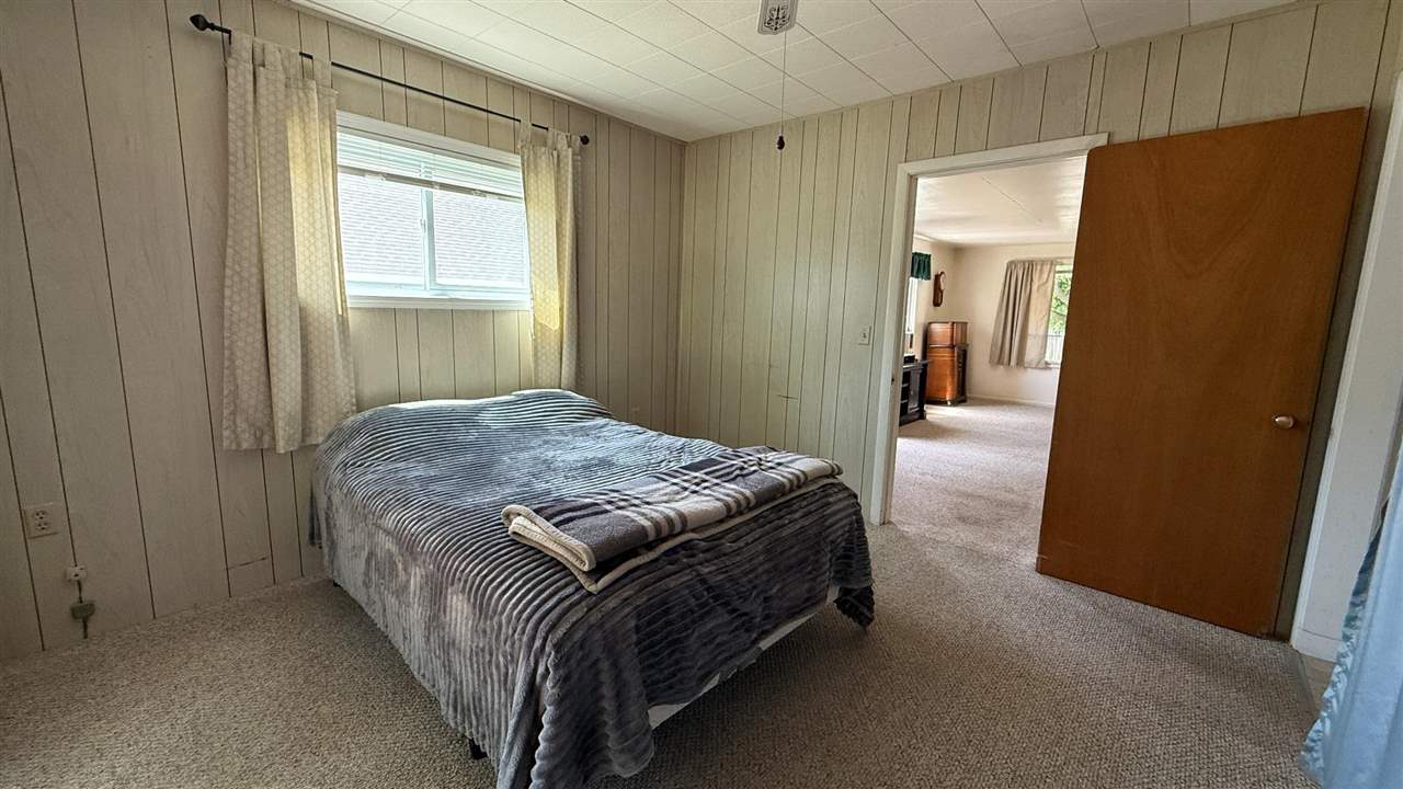 Charlevoix, Michigan 49720, United States, 4 Bedrooms Bedrooms, ,1 BathroomBathrooms,Residential,Active,176924