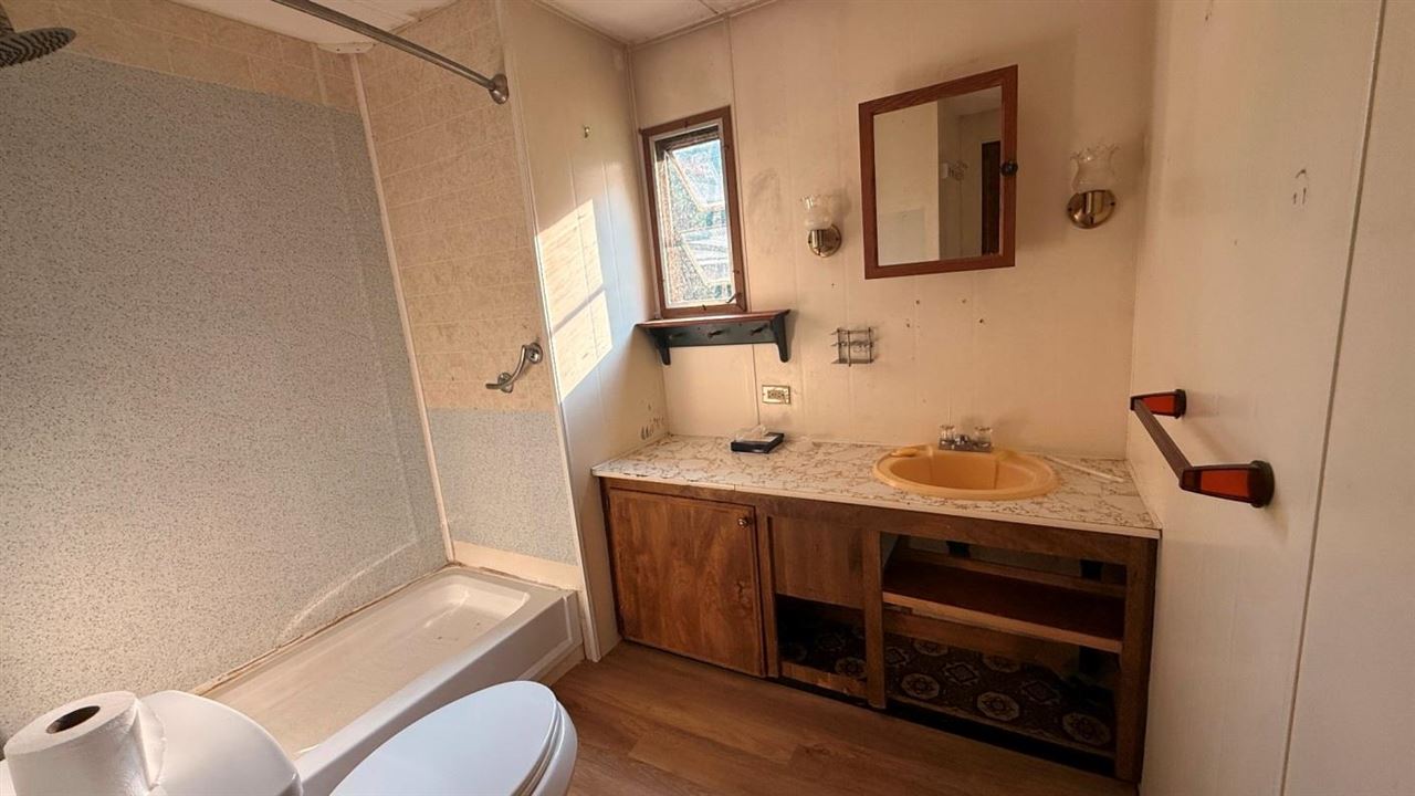 Central Lake, Michigan 49622, United States, 2 Bedrooms Bedrooms, ,1 BathroomBathrooms,Residential,Active,186077