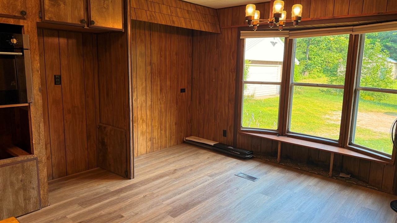 Central Lake, Michigan 49622, United States, 2 Bedrooms Bedrooms, ,1 BathroomBathrooms,Residential,Active,186077